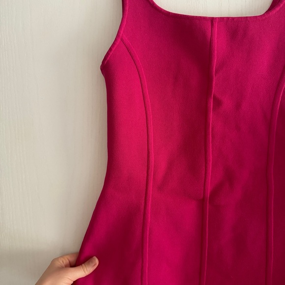 ARITZIA babaton bandage dress NWT - Picture 2 of 4